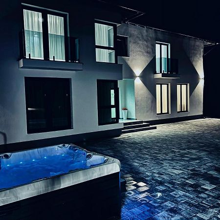 Vila Diamond Lux&Spa Sovata Exteriér fotografie